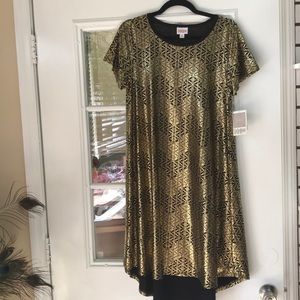 Black and gold Carly